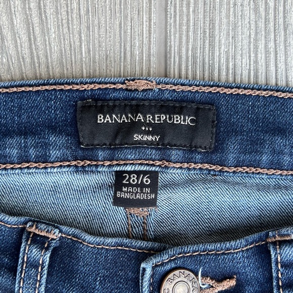 Banana Republic Factory Skinny Jean Size 28/6 - Picture 3 of 7
